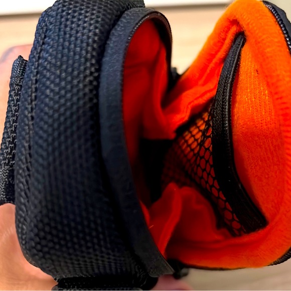 Camera case - Picture 3 of 3